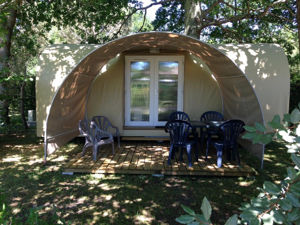 Готель Camping La Chesnays Ванде-Монталіве Екстер'єр фото