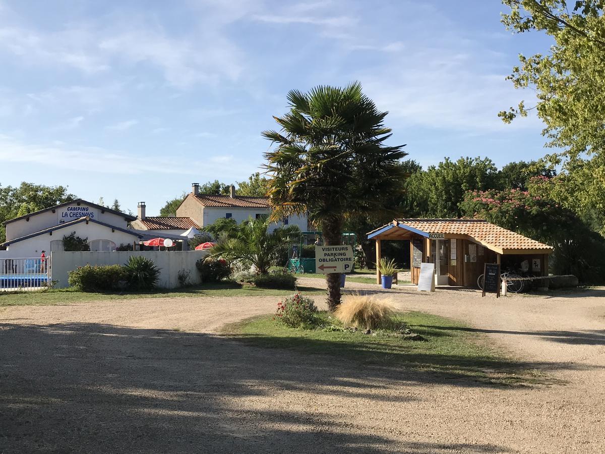 Готель Camping La Chesnays Ванде-Монталіве Екстер'єр фото